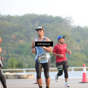 Runner Photo 6486281