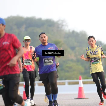 Runner Photo 6486363