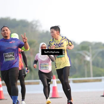 Runner Photo 6486376