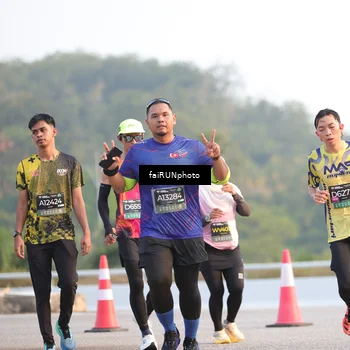 Runner Photo 6486377