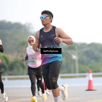 Runner Photo 6486402