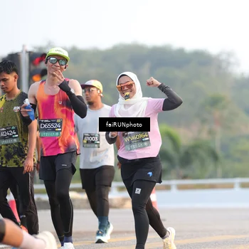 Runner Photo 6486419