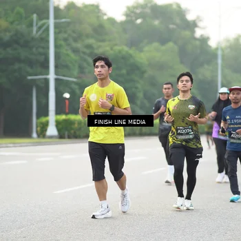 Runner Photo 6486423