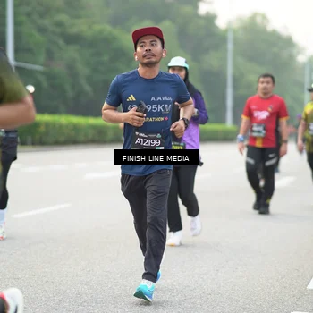 Runner Photo 6486506