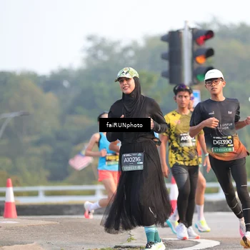 Runner Photo 6486590