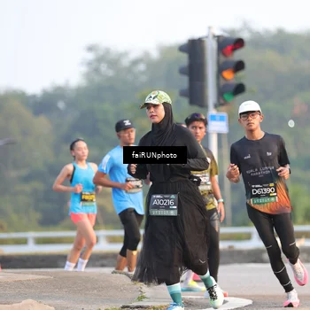 Runner Photo 6486591