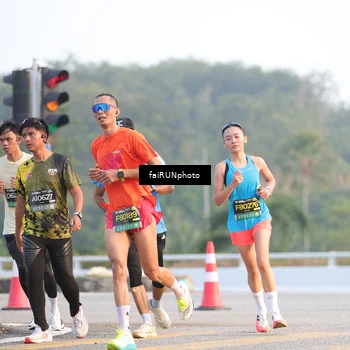 Runner Photo 6486641