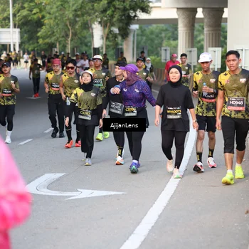 Runner Photo 6486655