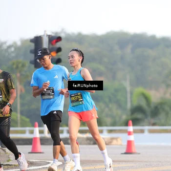 Runner Photo 6486672