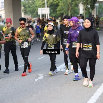 Runner Photo 6486676