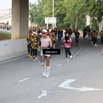 Runner Photo 6486698