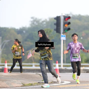 Runner Photo 6486710