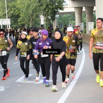 Runner Photo 6486717
