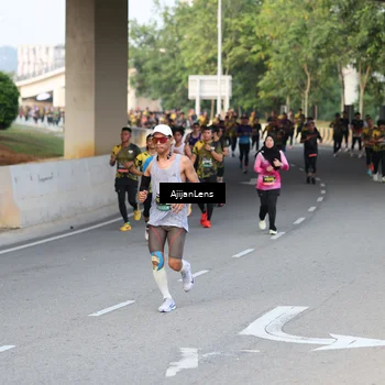 Runner Photo 6486719