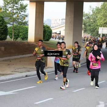 Runner Photo 6486775