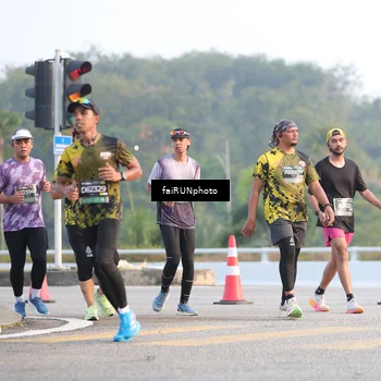 Runner Photo 6486788