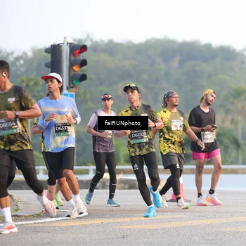 Runner Photo 6486789