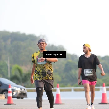 Runner Photo 6486818