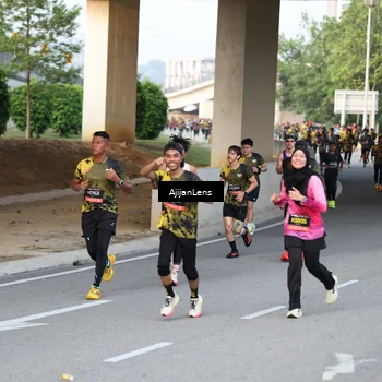 Runner Photo 6486876