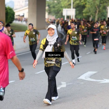 Runner Photo 6486897