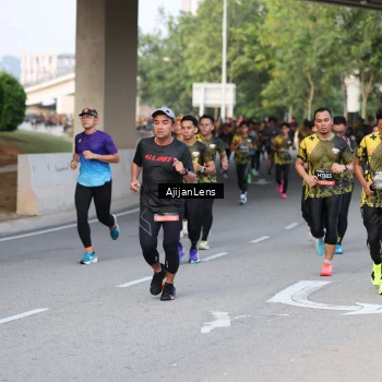 Runner Photo 6486913