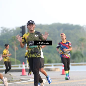 Runner Photo 6486954
