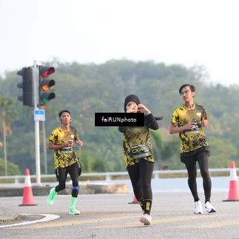 Runner Photo 6487023