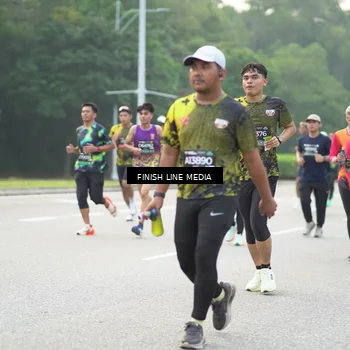 Runner Photo 6487036