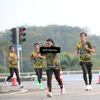 Runner Photo 6487045