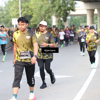Runner Photo 6487061