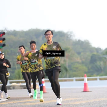 Runner Photo 6487066