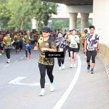 Runner Photo 6487070