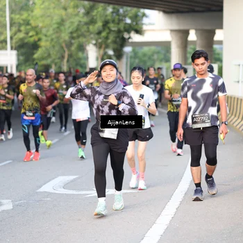 Runner Photo 6487073