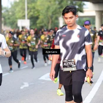 Runner Photo 6487161