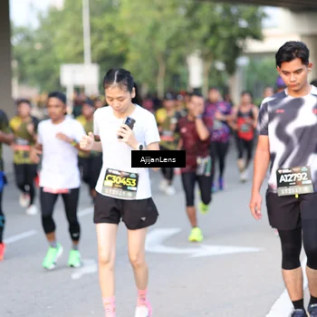 Runner Photo 6487172