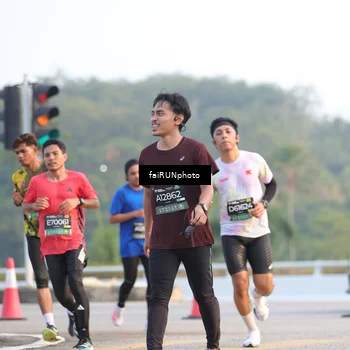 Runner Photo 6487184
