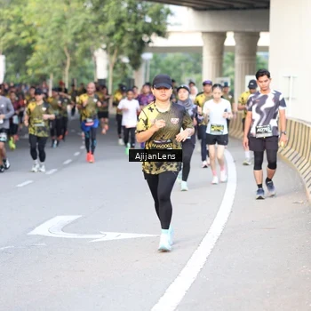 Runner Photo 6487206