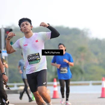 Runner Photo 6487236
