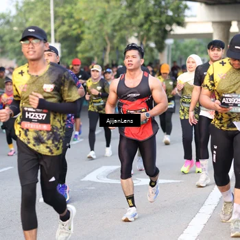 Runner Photo 6487247