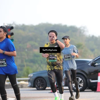 Runner Photo 6487254