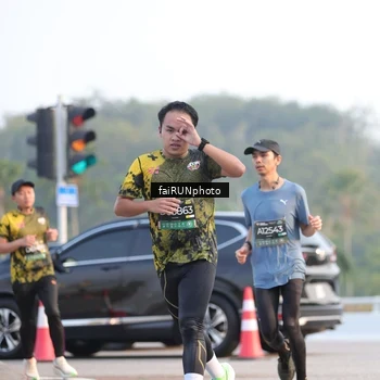 Runner Photo 6487271