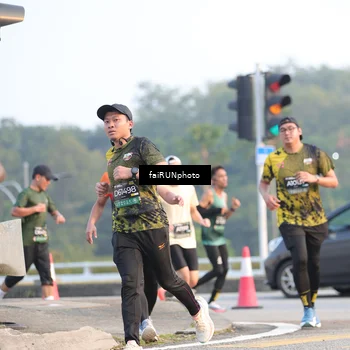 Runner Photo 6487296