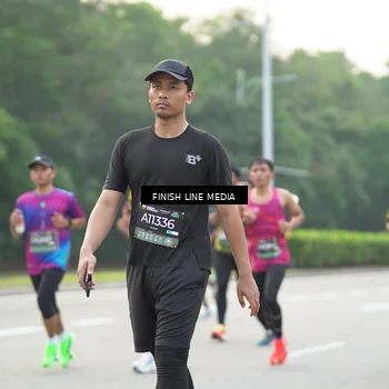 Runner Photo 6487311