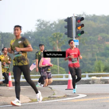 Runner Photo 6487375