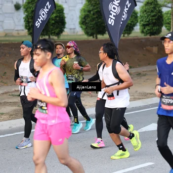 Runner Photo 6487396