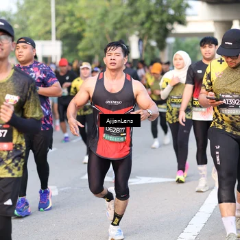 Runner Photo 6487400
