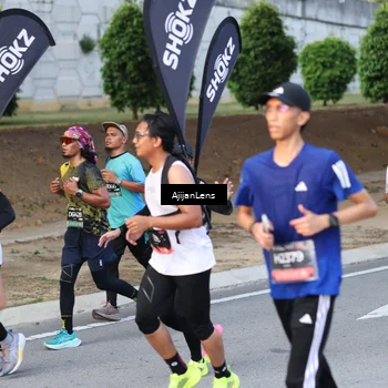 Runner Photo 6487408