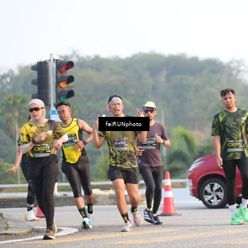 Runner Photo 6487413