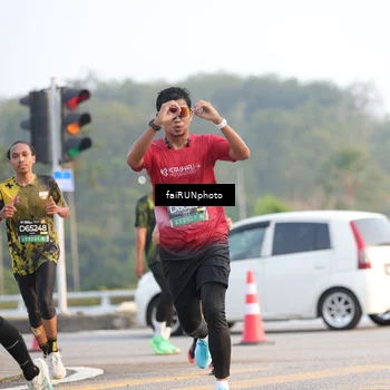 Runner Photo 6487422