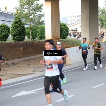 Runner Photo 6487427